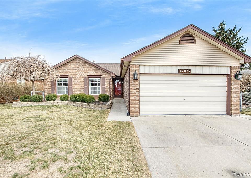 1st image of 47072 Blossom Ln