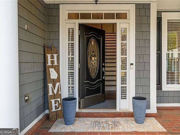 3rd image of 1165 Bluffhaven Way
