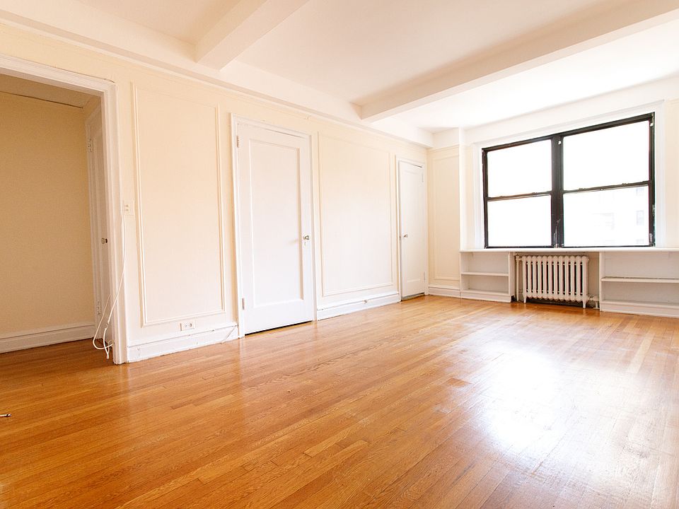 1st image of 455 W 34th St APT 15D