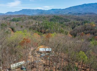 4105 Suttons Rd, Sevierville, TN 37876
