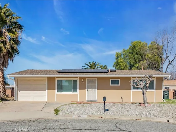 850 S Alessandro St, Hemet, CA 92543