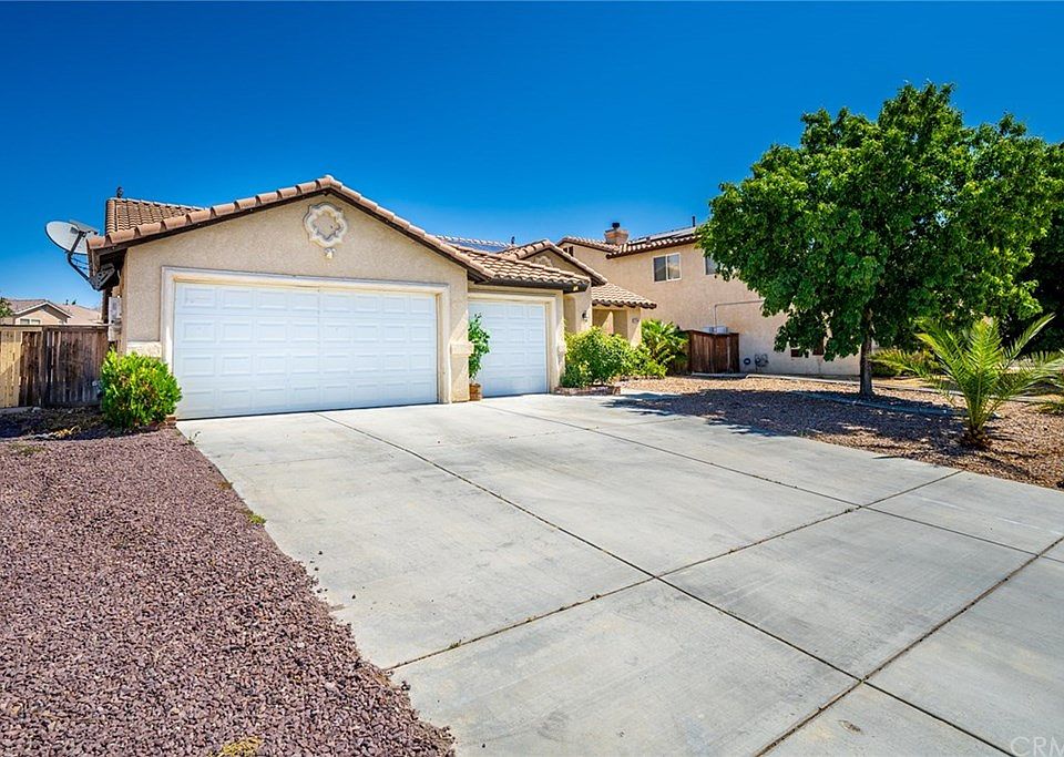 1st image of 12746 Sweetwater Dr