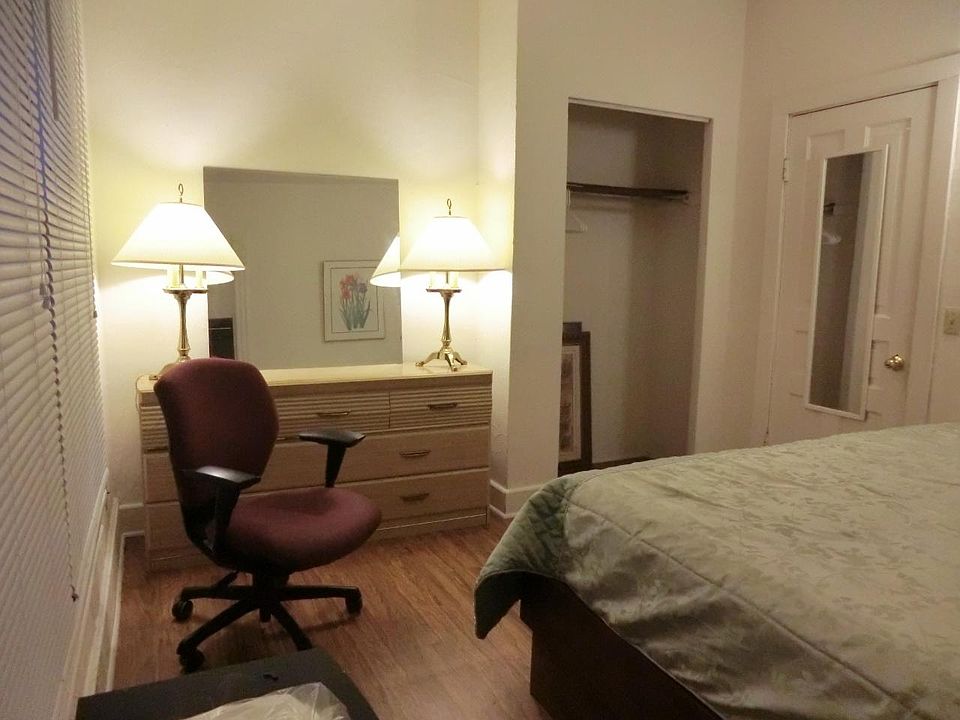 2nd image of 514 W Washington Ave