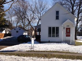 221 Grant St, Auburn, MI 48611