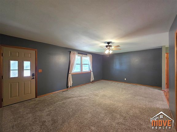 4th image of 1204 Ridgewood Dr