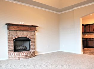 325 Timber Ln, Harrah, OK 73045