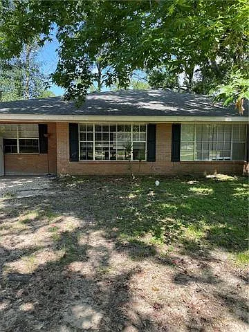 644 Castain Dr — Photo 1