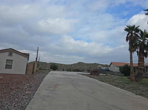 2459 Merrill Ave, Bullhead City, AZ 86442