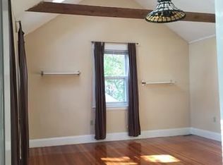 16 Delmore Rd, Newton Highlands, MA 02461