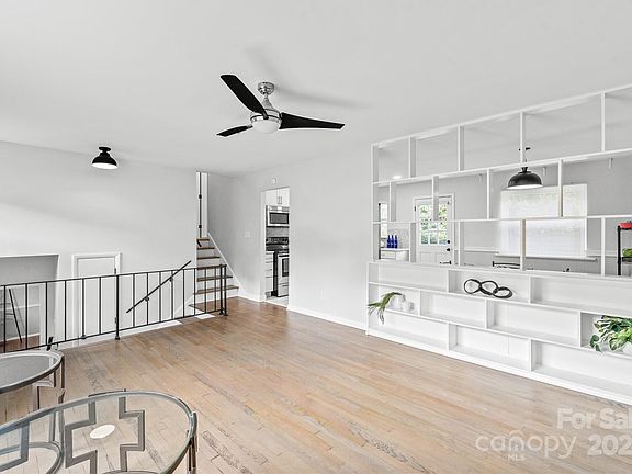 2nd image of 6735 Covecreek Dr