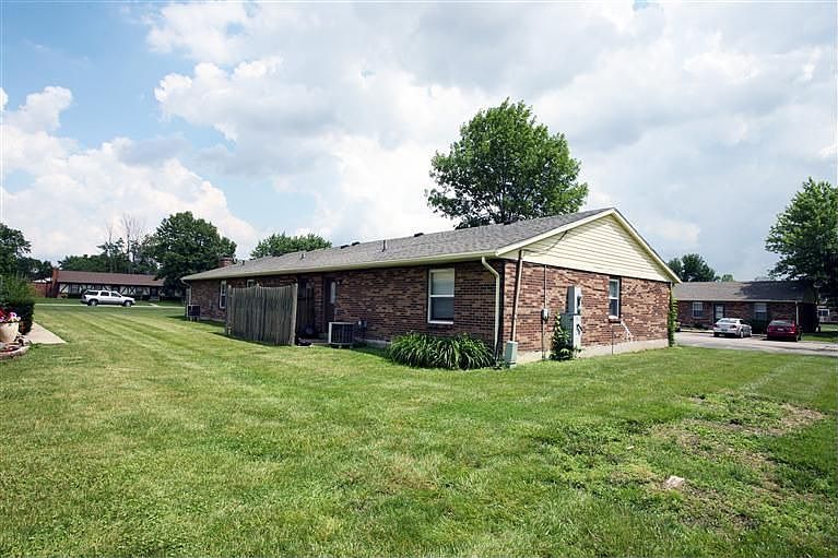 2nd image of 8349 Woodgrove Ct