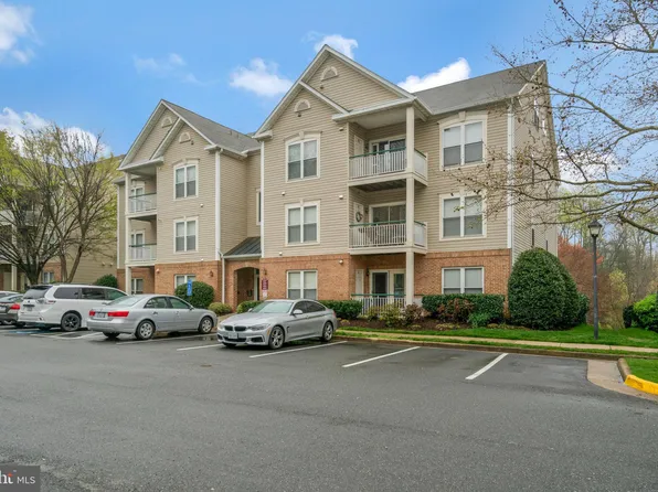 6523 Grange Ln Unit 404, Alexandria, VA 22315