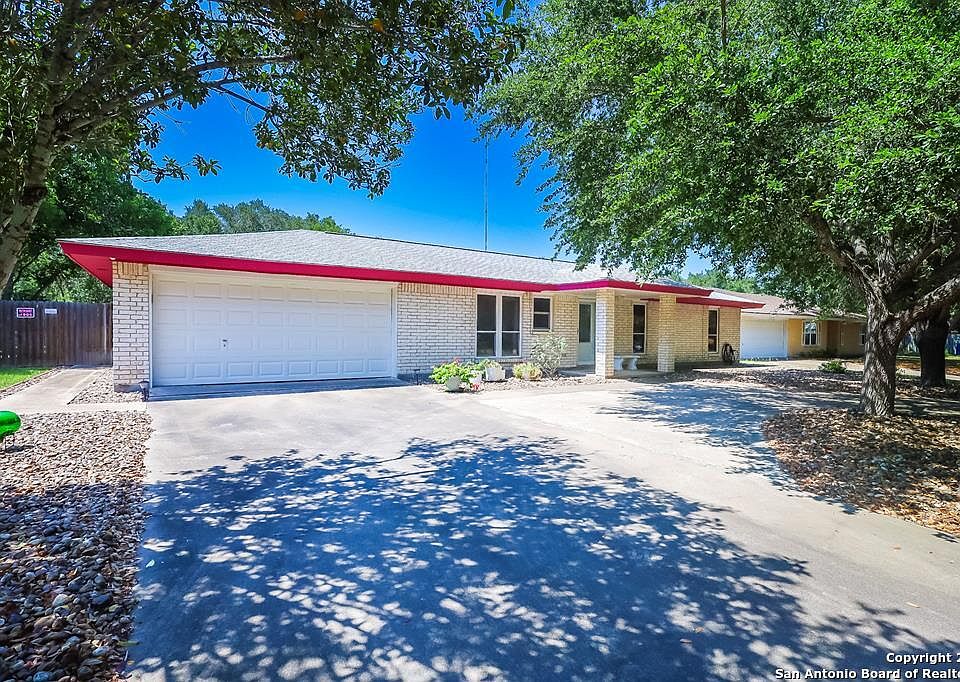 1st image of 1411 Las Palmas Cir