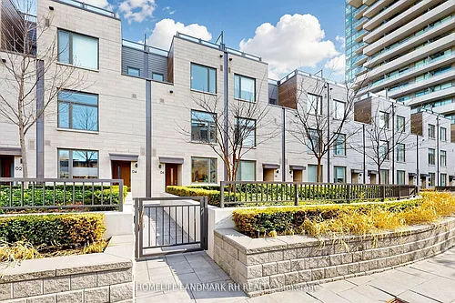 270 Davenport Rd #Townhouse 6 Photo 1 270 Davenport Rd #Townhouse 6 Photo 1