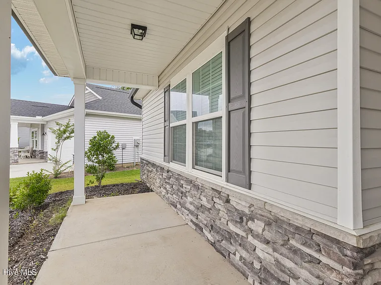 570 Tullimore Ln NW — Photo 3