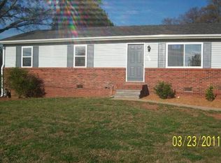 706 Harvey Rd, Greer, SC 29651