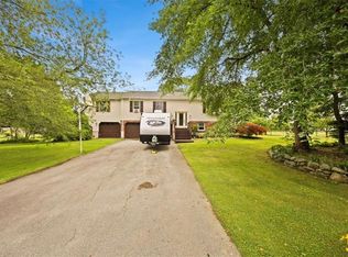 141 Bridle Way, Tiverton, RI 02878