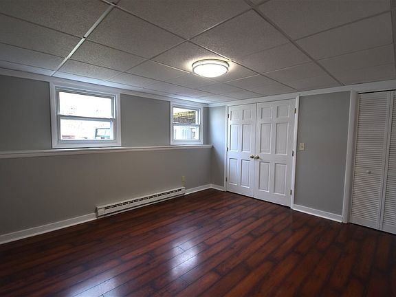 5th image of 46 Linda Ln