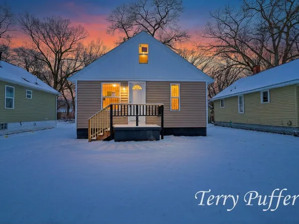 3025 Waalkes St, Muskegon Heights, MI 49444