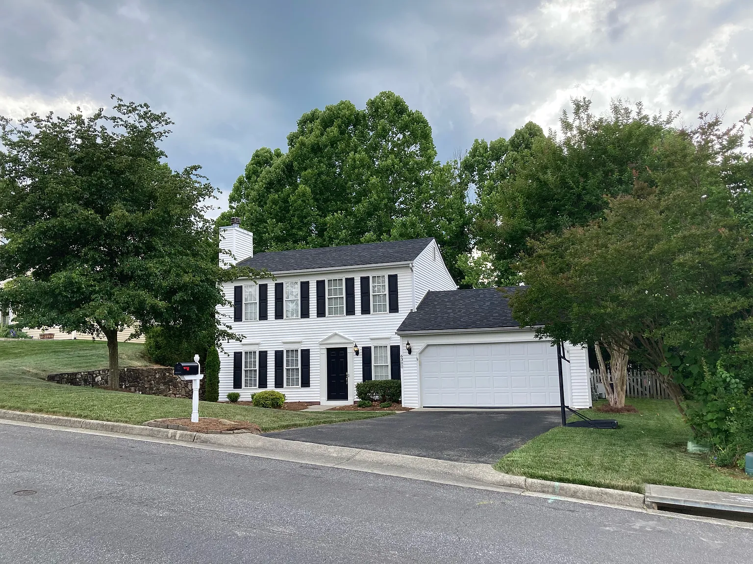3 bed, 1389 sqft, $2,250 — Photo 1