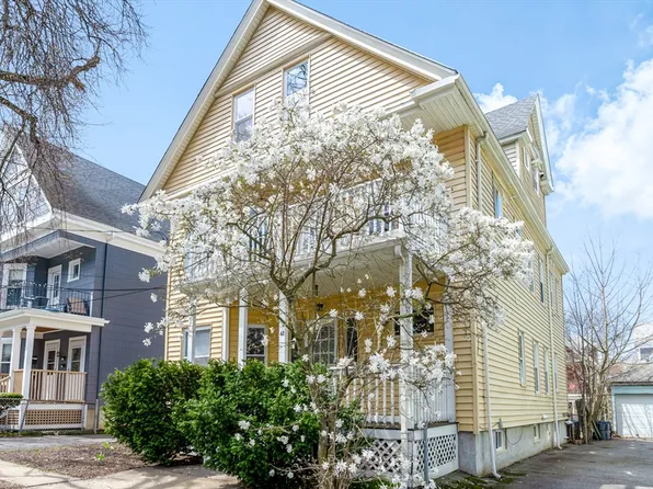 42 Banks St #3, Somerville, MA 02144