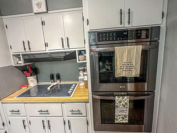 4th image of 18 Valley Dr