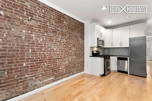 Rented by Corcoran | media 17