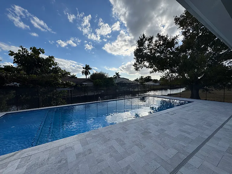 1882 Coral Point Dr — Photo 18