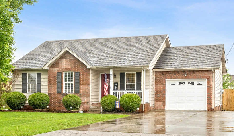 1st image of 3452 Kingfisher Dr