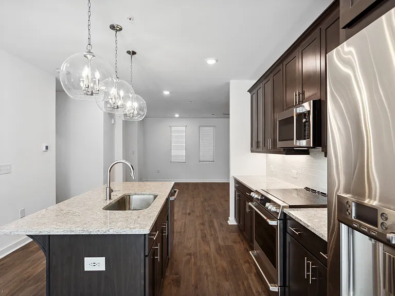 383 Grant Cir SE — Photo 9