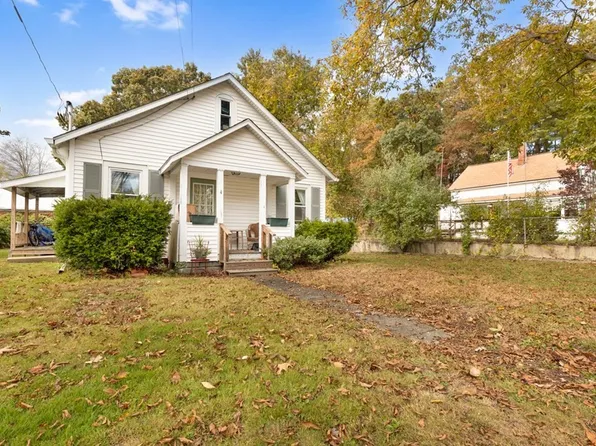 4 Benjamin Rd, Shirley, MA 01464