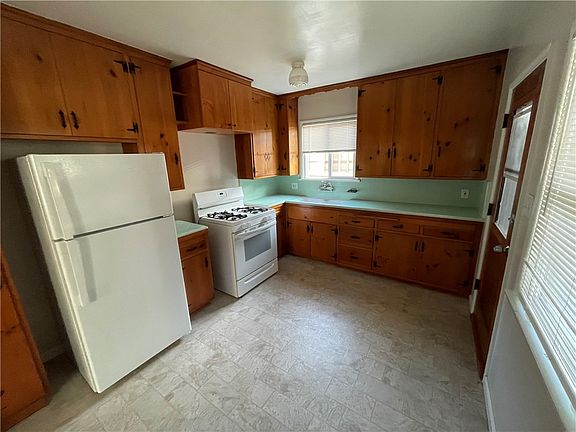 4th image of 3311 W Alameda Ave #E