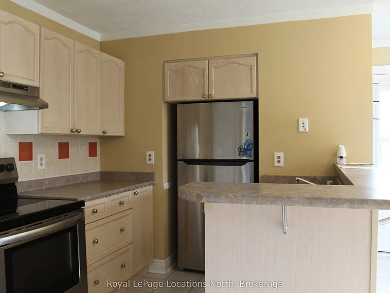19 Dawson Dr #61 — Photo 7