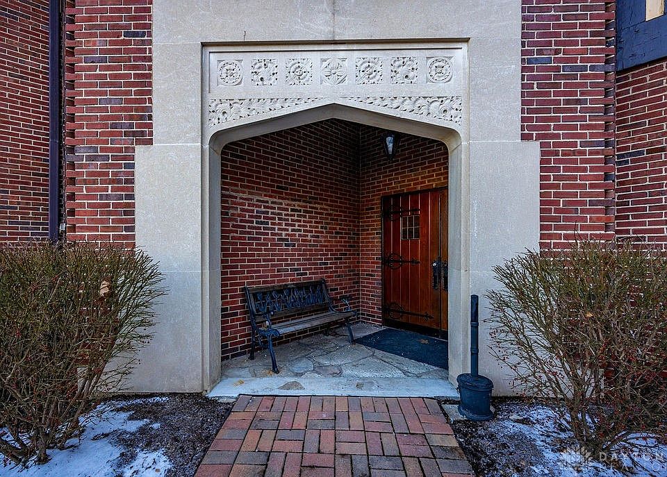 1st image of 1211 Far Hills Ave