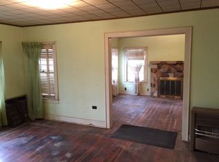 1939 W Kingsbury St, Seguin, TX 78155