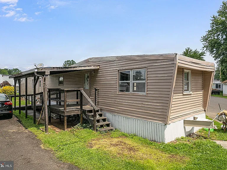 1446 Gibson Rd #C3 — Photo 5