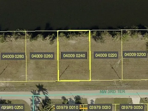 2831 NW 3rd Ter, Cape Coral, FL 33993