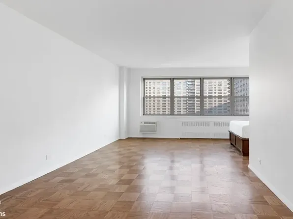 165 West End Avenue image 5 of 14