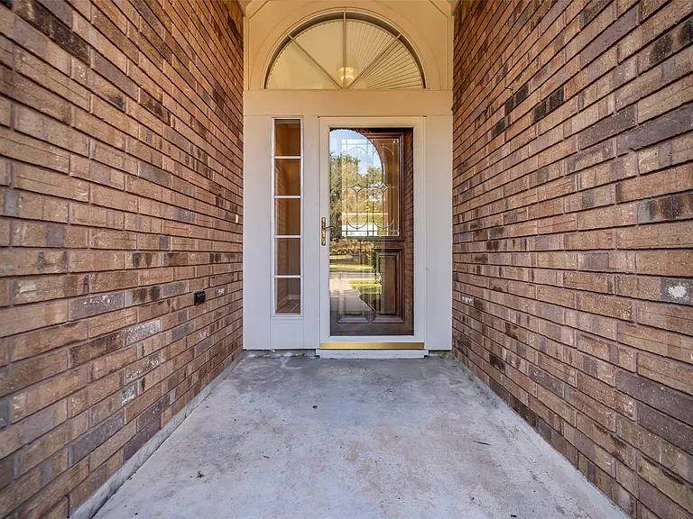 3827 Bratton St — Photo 5