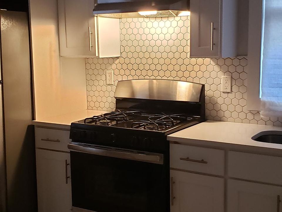 1st image of 148 N 15th St #2