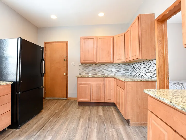 3336 S Parnell Ave #3 — Photo 5