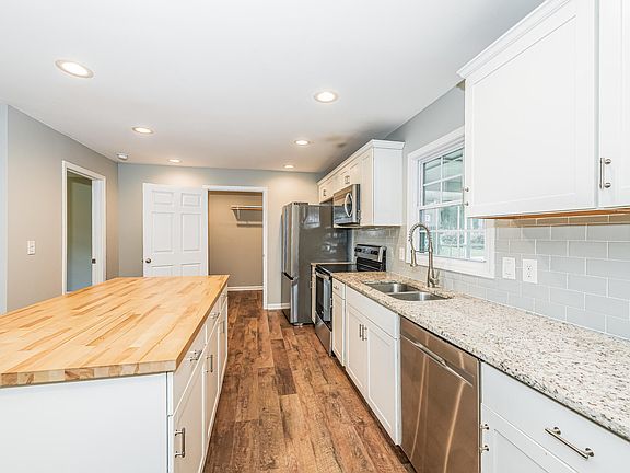 2nd image of 4685 Dorsey Rd