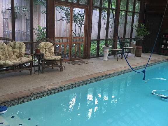 5th image of 1823 1/2 Waterston Ave