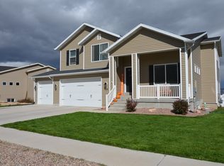 335 Durango Dr, Vernal, UT 84078