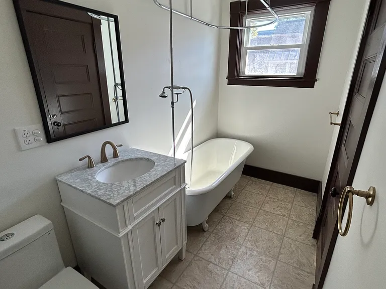 30 Lincoln Ave #B — Photo 14