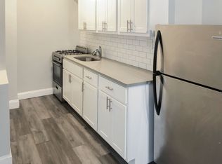 540 1/2 W Briar Pl #3I, Chicago, IL 60657