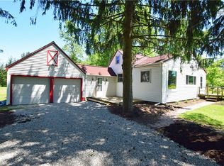 11064 Thwing Rd, Chardon, OH 44024