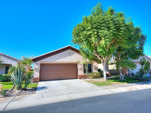 2nd image of 43769 Royal Saint George Dr