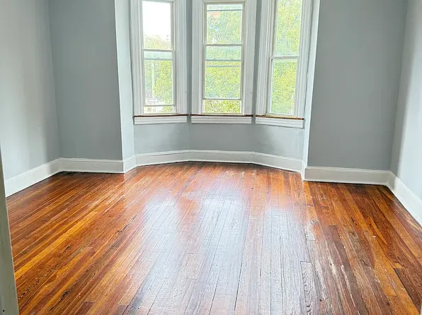 3103 N Calvert St #2, Baltimore, MD 21218