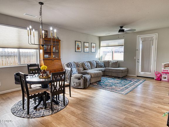 5th image of 318 Granite Ct